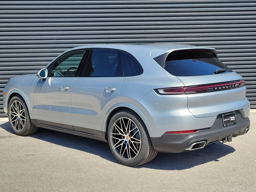 New 2026 Porsche Cayenne image 3