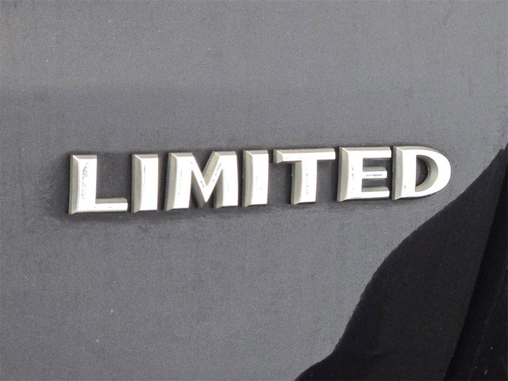 Used 2021 Jeep Grand Cherokee Limited image 11