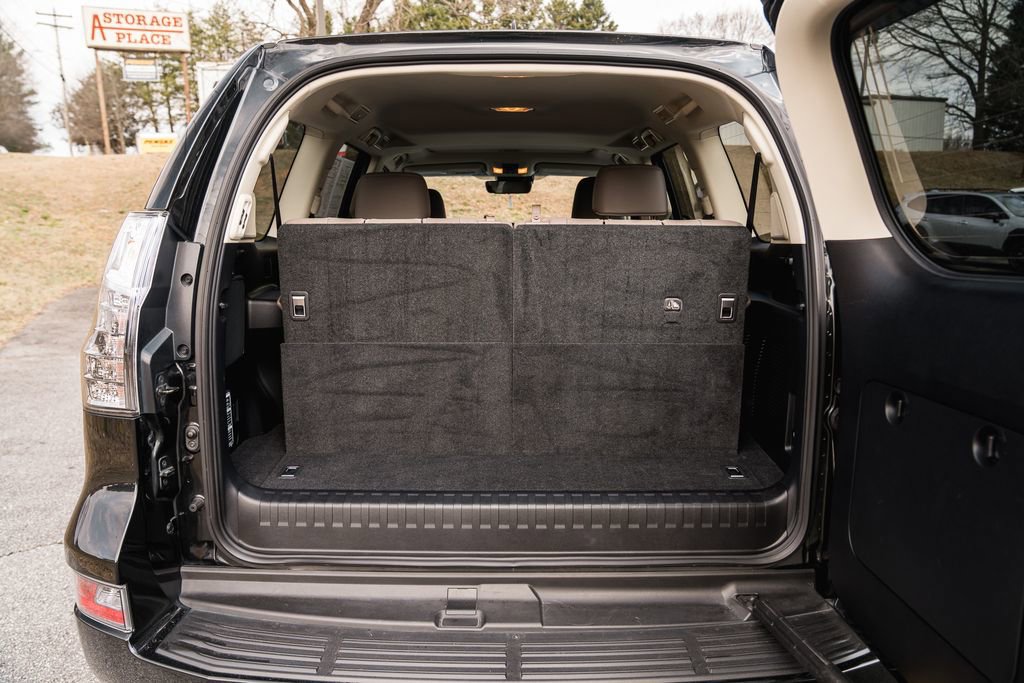 Used 2023 Lexus GX 460 Premium image 7