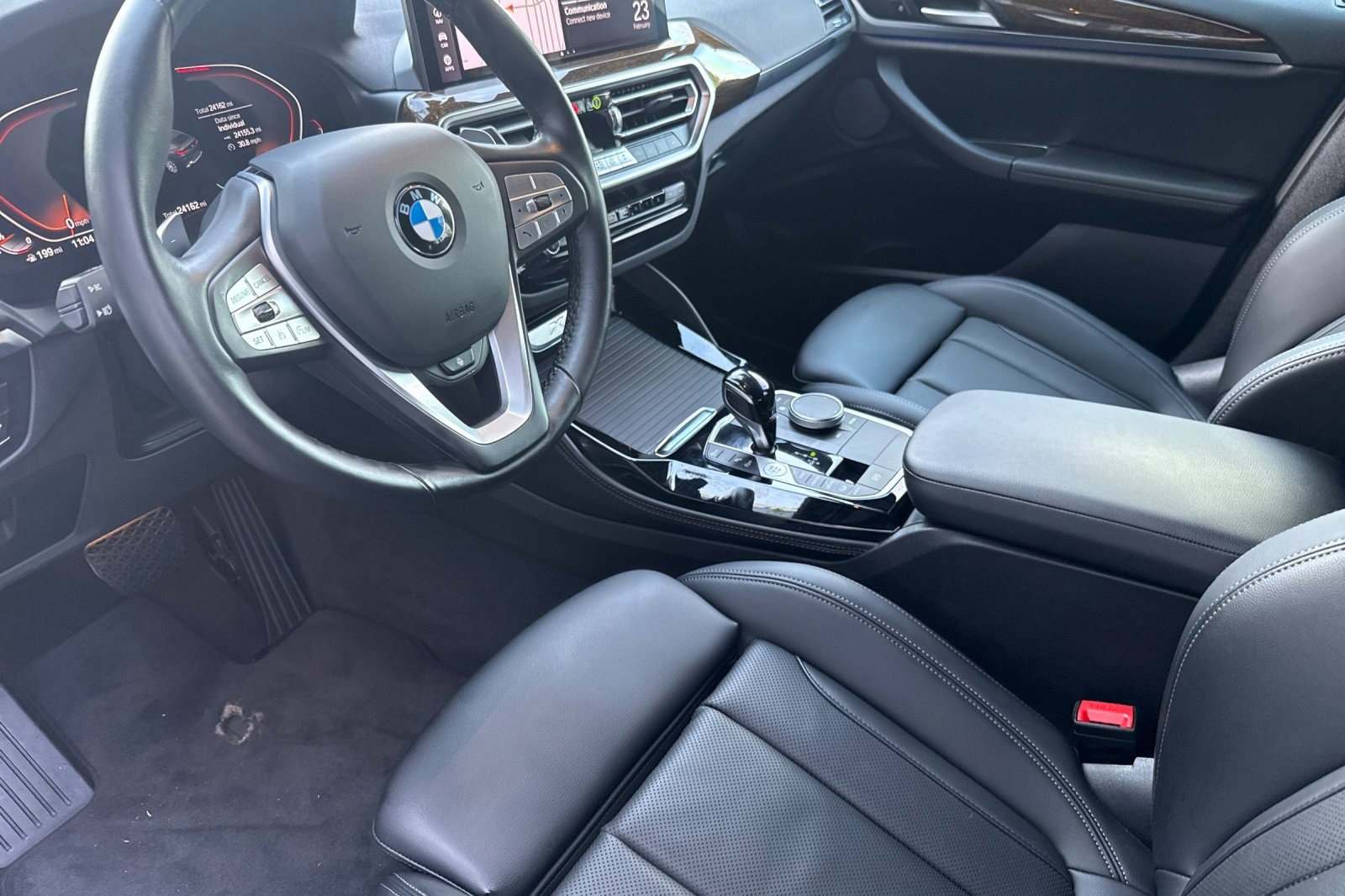 Certified 2023 BMW X4 xDrive30i w/ Premium Package image 11