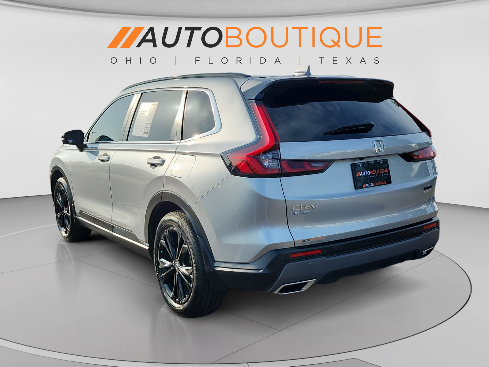 Used 2023 Honda CR-V Sport Touring image 3