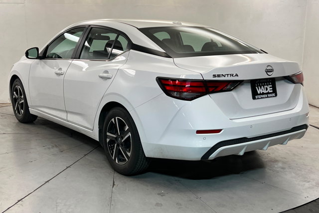 Used 2025 Nissan Sentra SV FWD image 3