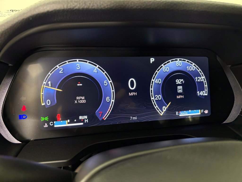 New 2027 Jeep Grand Cherokee Altitude AWD/4WD image 22