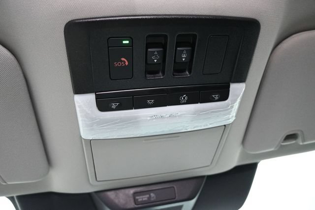 Used 2026 Nissan Pathfinder Platinum FWD image 32