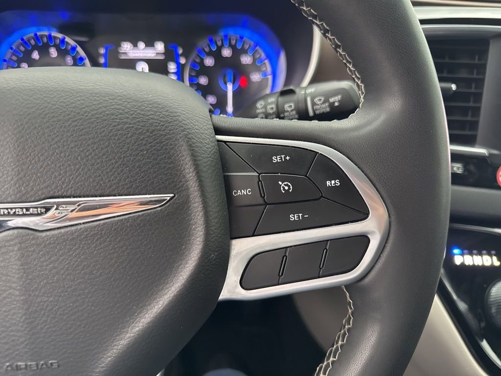 Used 2024 Chrysler Voyager LX image 19