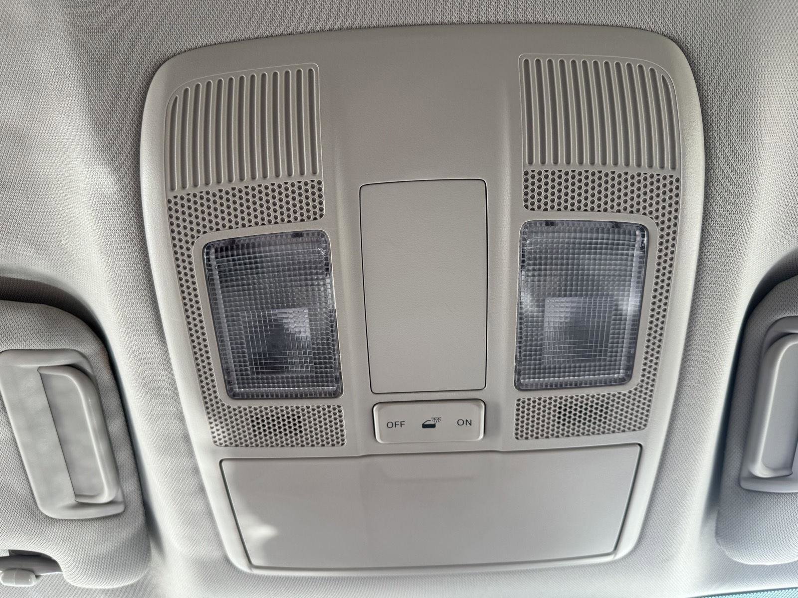 Used 2021 MAZDA CX-5 Touring image 13