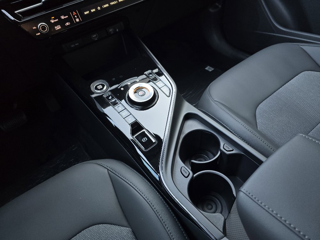 New 2025 Kia Niro EX w/ EX Cold Weather Package image 9