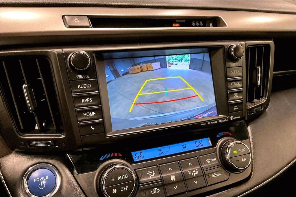 Used 2018 Toyota RAV4 Limited AWD/4WD image 13
