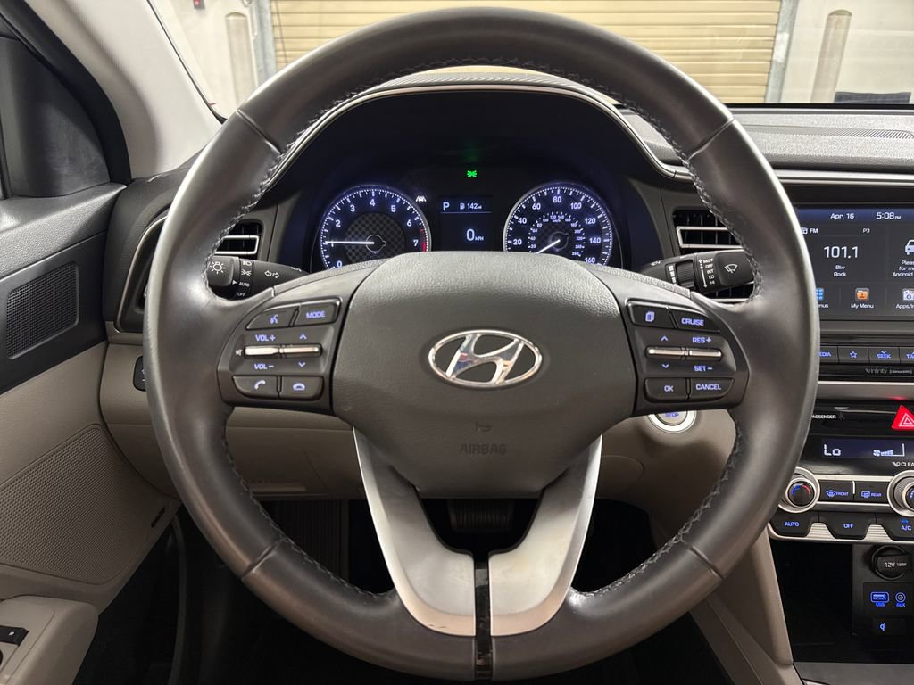 Used 2019 Hyundai Elantra Limited w/ Cargo Package image 14
