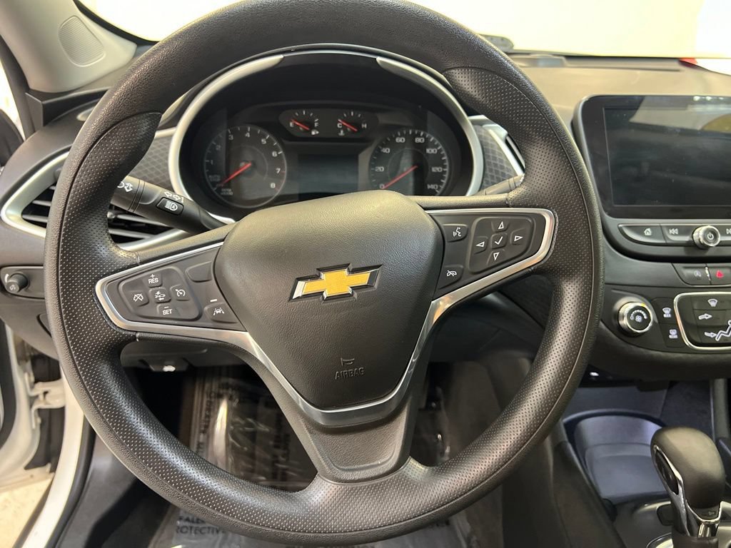 Used 2023 Chevrolet Malibu LS FWD image 19