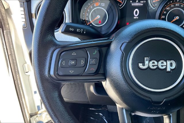 Used 2025 Jeep Wrangler Unlimited Sport AWD/4WD image 18