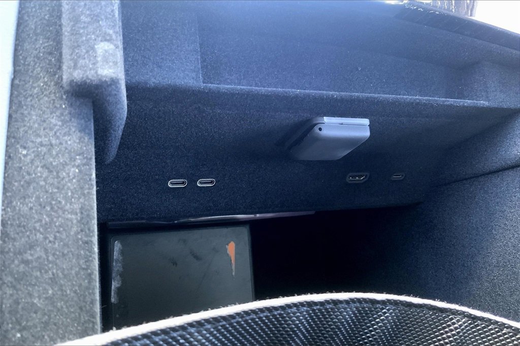 New 2026 Cadillac Escalade IQL Sport 1 w/ LPO, Premium Carpet Package image 27