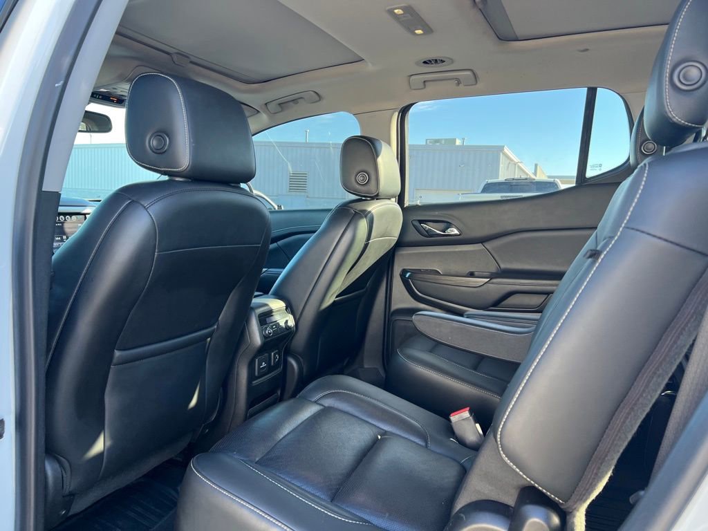 Used 2019 GMC Acadia SLT w/ Black Edition image 15