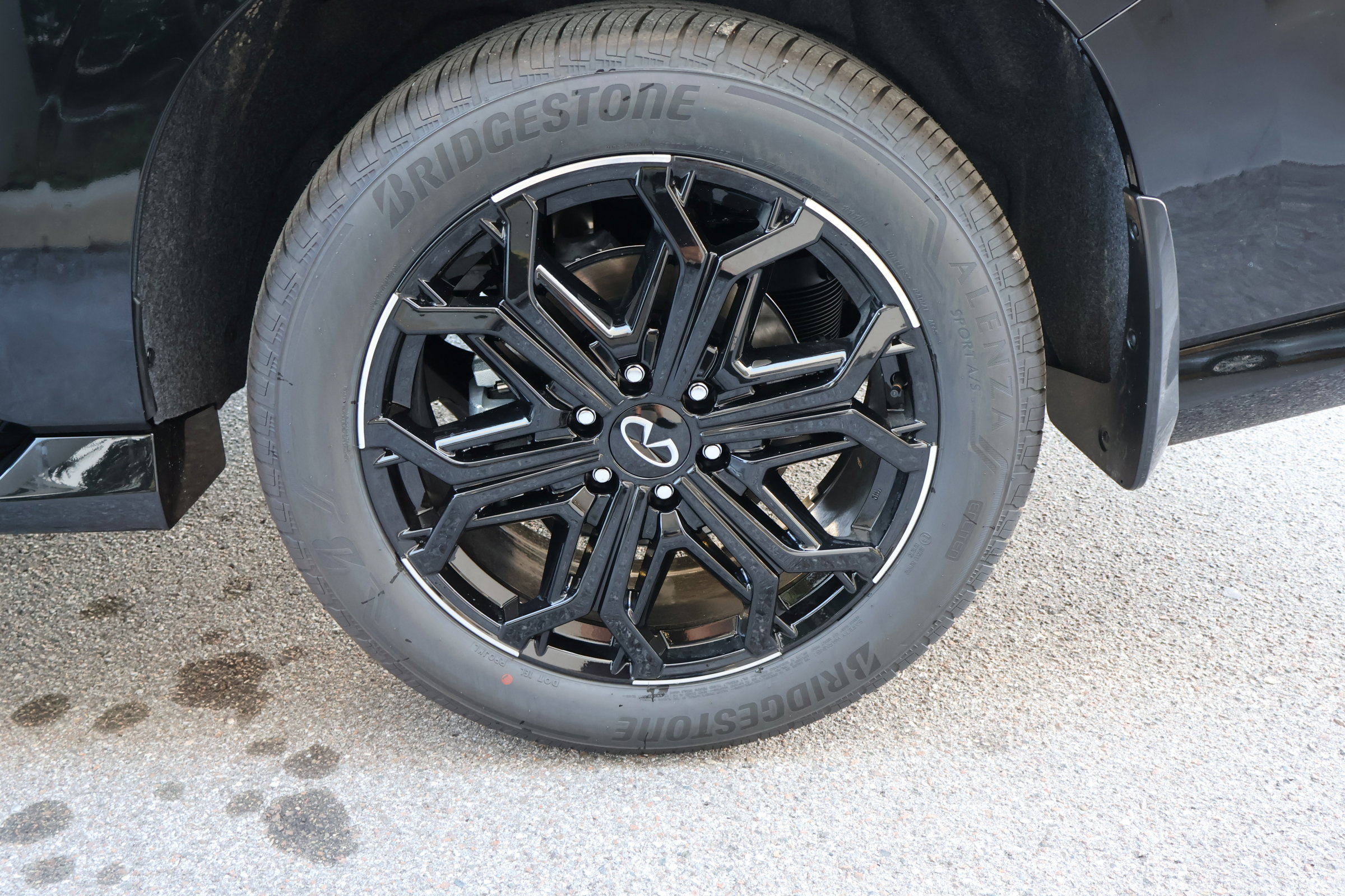 New 2026 INFINITI QX80 4WD image 10