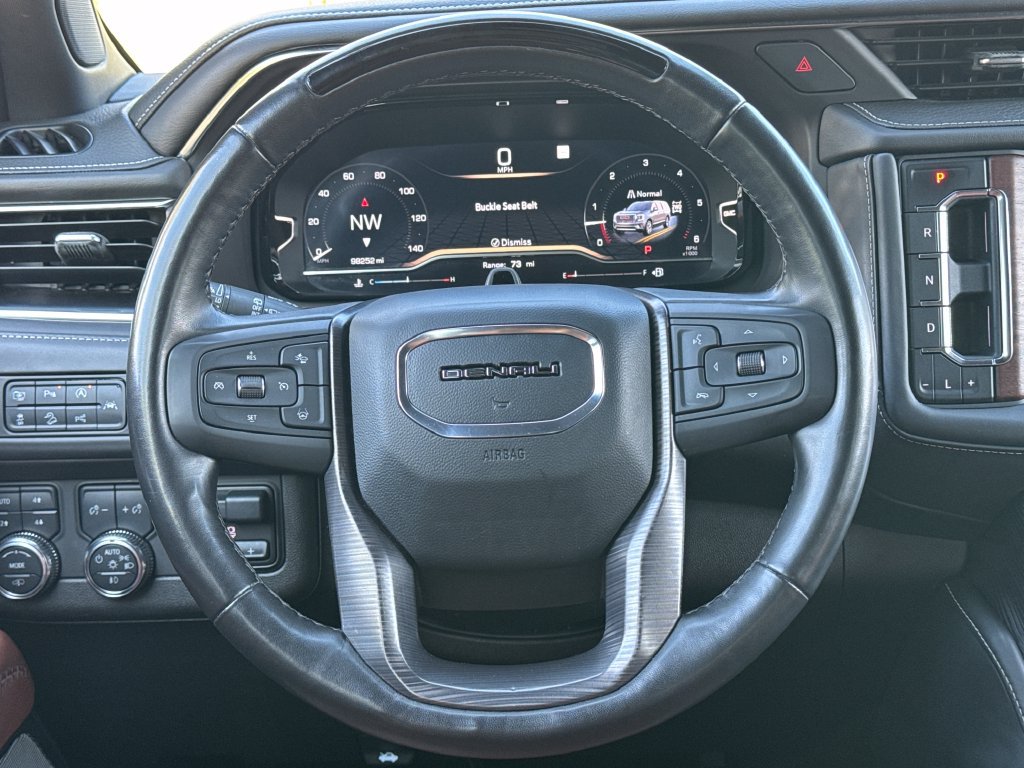 Used 2023 GMC Yukon XL Denali Ultimate AWD/4WD image 17