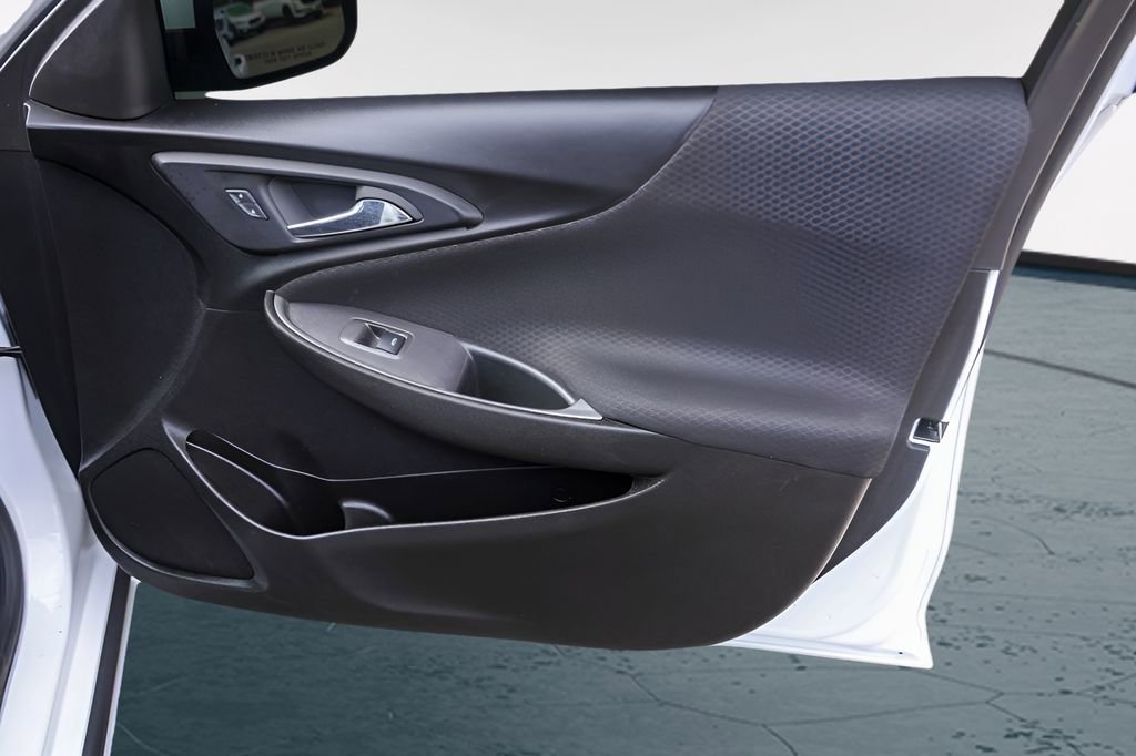 Used 2024 Chevrolet Malibu LT FWD image 31