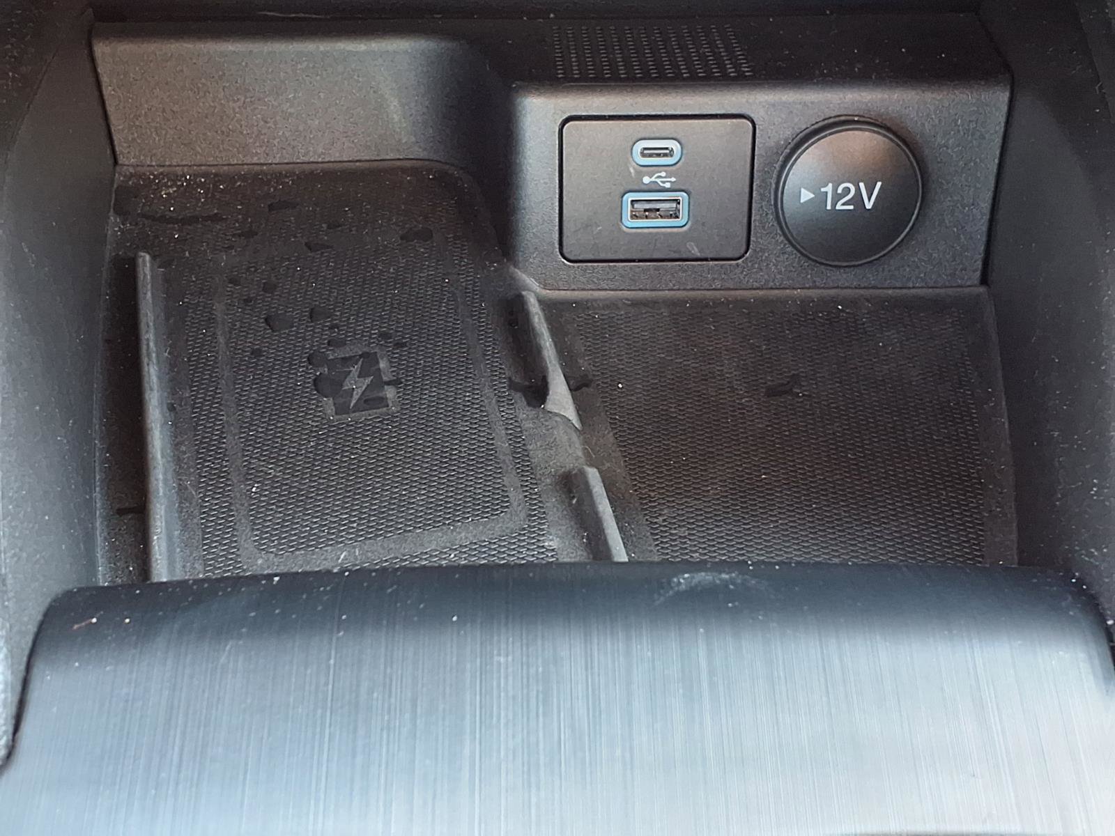 Certified 2023 Ford Escape Platinum w/ Class II Trailer Tow Package image 19