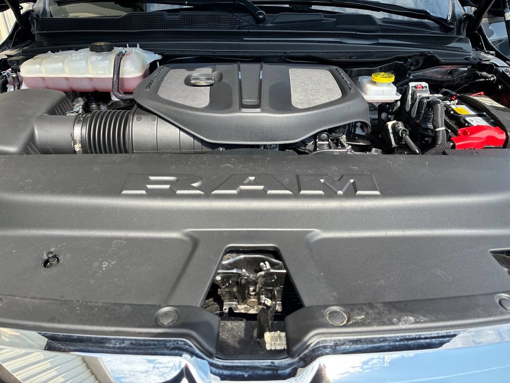 Used 2026 RAM 1500 Laramie AWD/4WD image 14