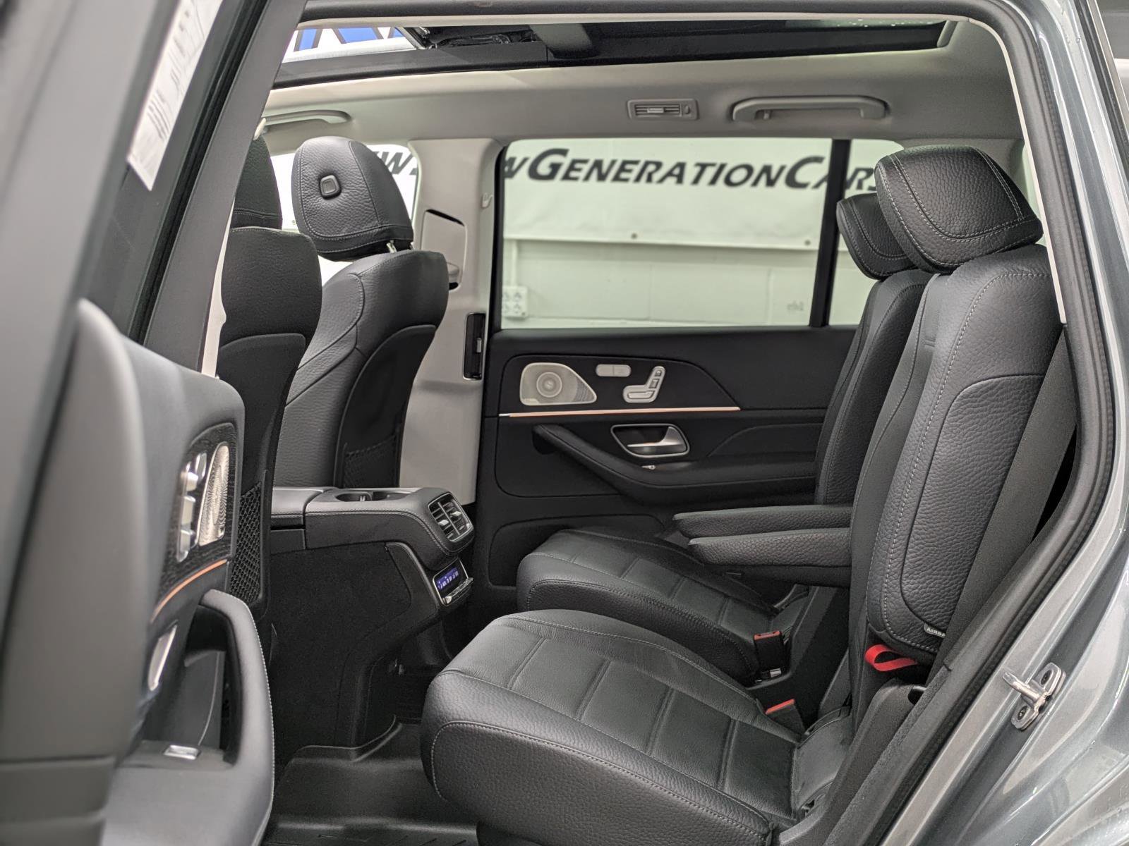 Used 2023 Mercedes-Benz GLS 450 4MATIC image 14