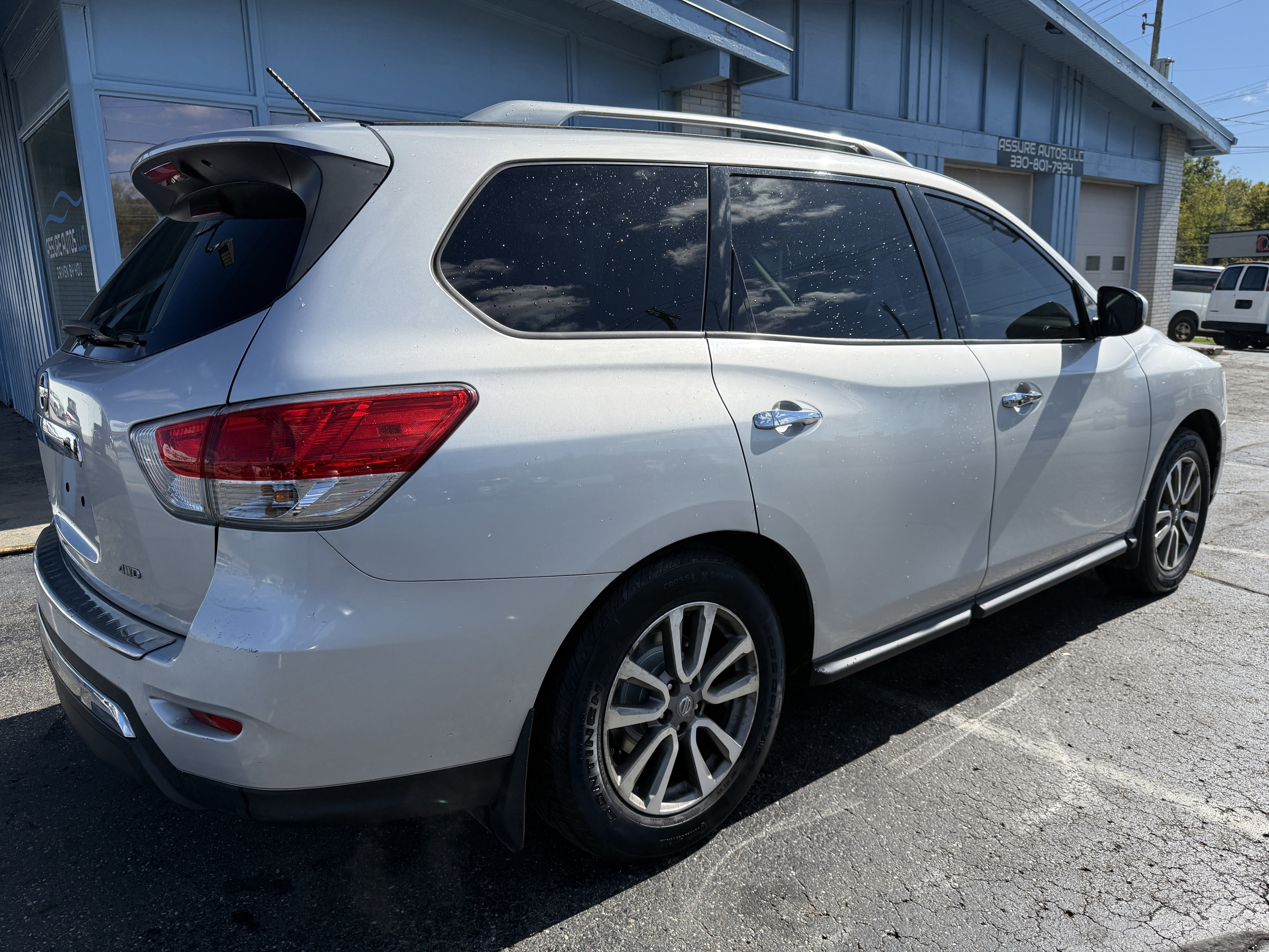 Used 2015 Nissan Pathfinder S image 5