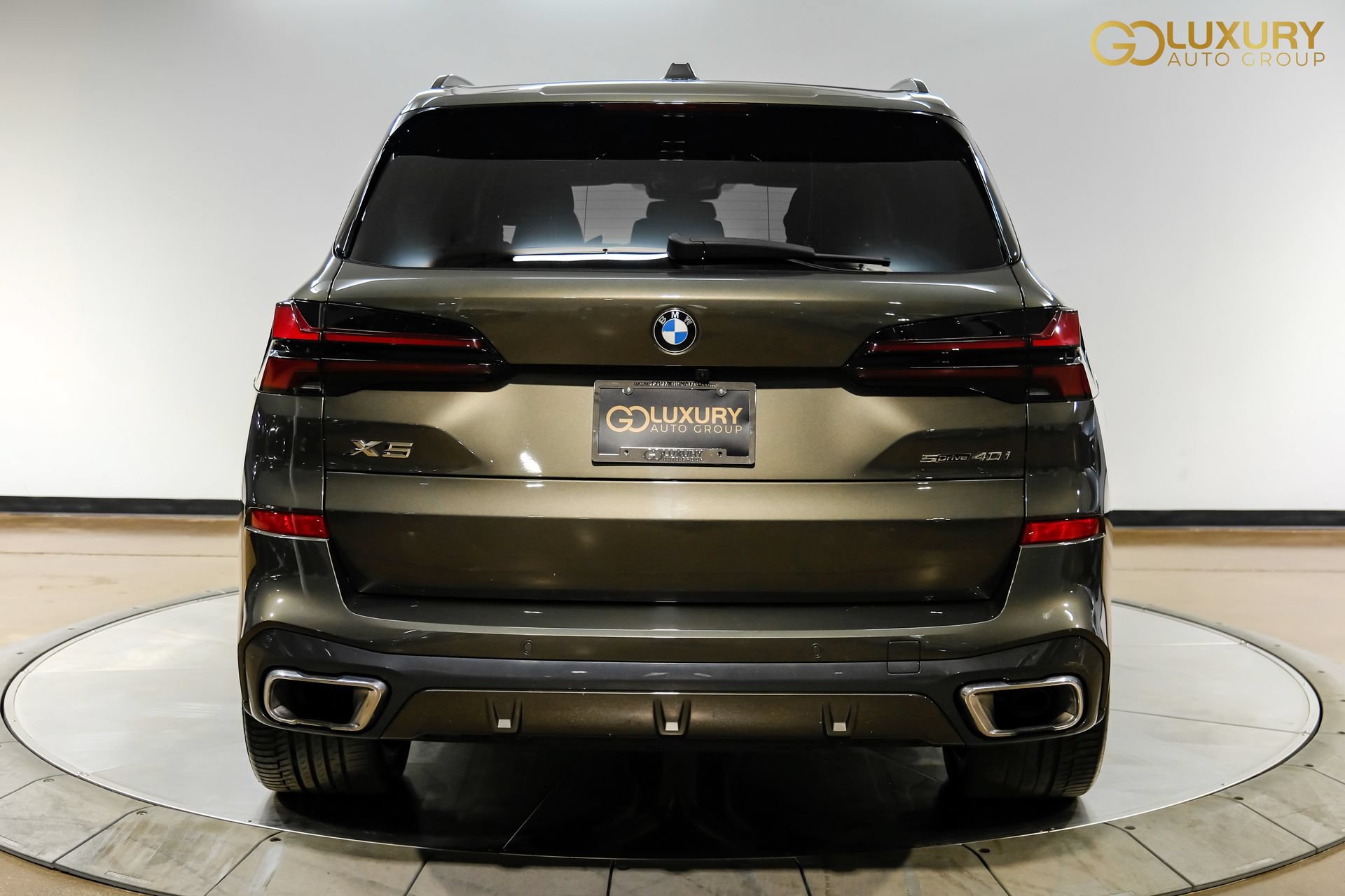 Used 2024 BMW X5 sDrive40i w/ M Sport Package RWD image 11