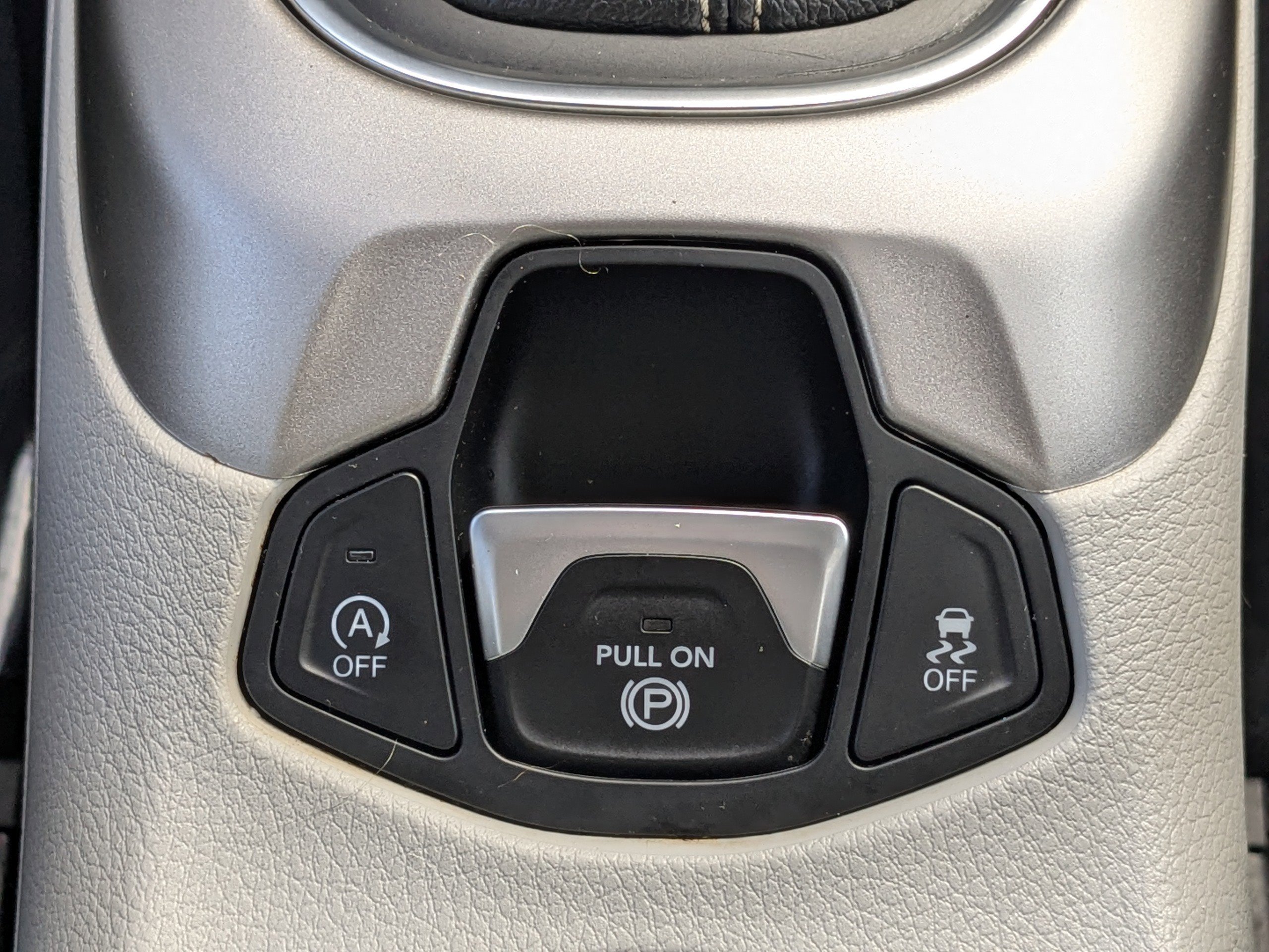 Used 2018 Jeep Compass Latitude image 22