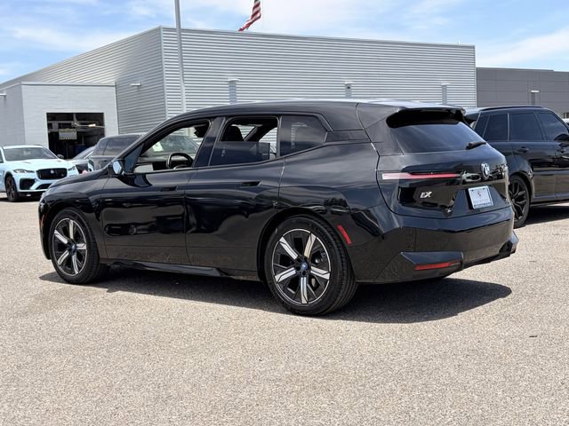 Certified 2023 BMW iX xDrive50 w/ Premium Package AWD/4WD image 9