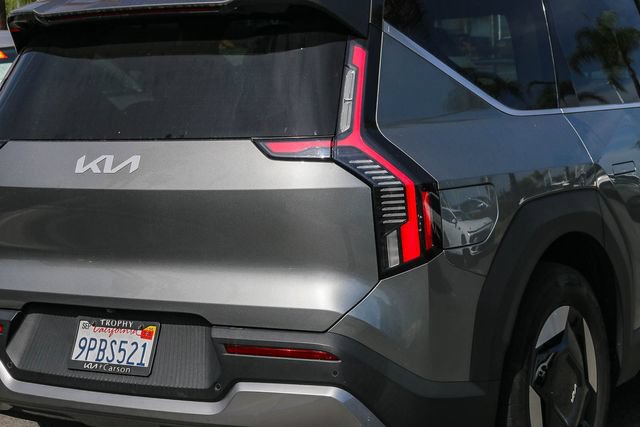 Used 2024 Kia EV9 Light Long Range RWD image 11