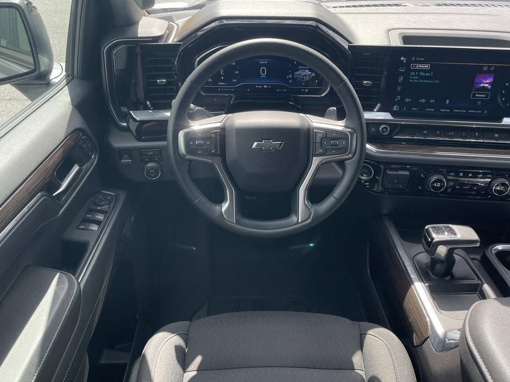 Used 2024 Chevrolet Silverado 1500 RST w/ Convenience Package II AWD/4WD image 13