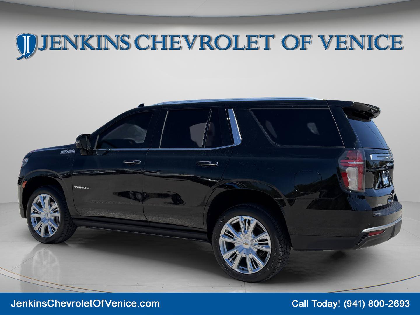 Used 2023 Chevrolet Tahoe High Country w/ Advanced Technology Package AWD/4WD image 8