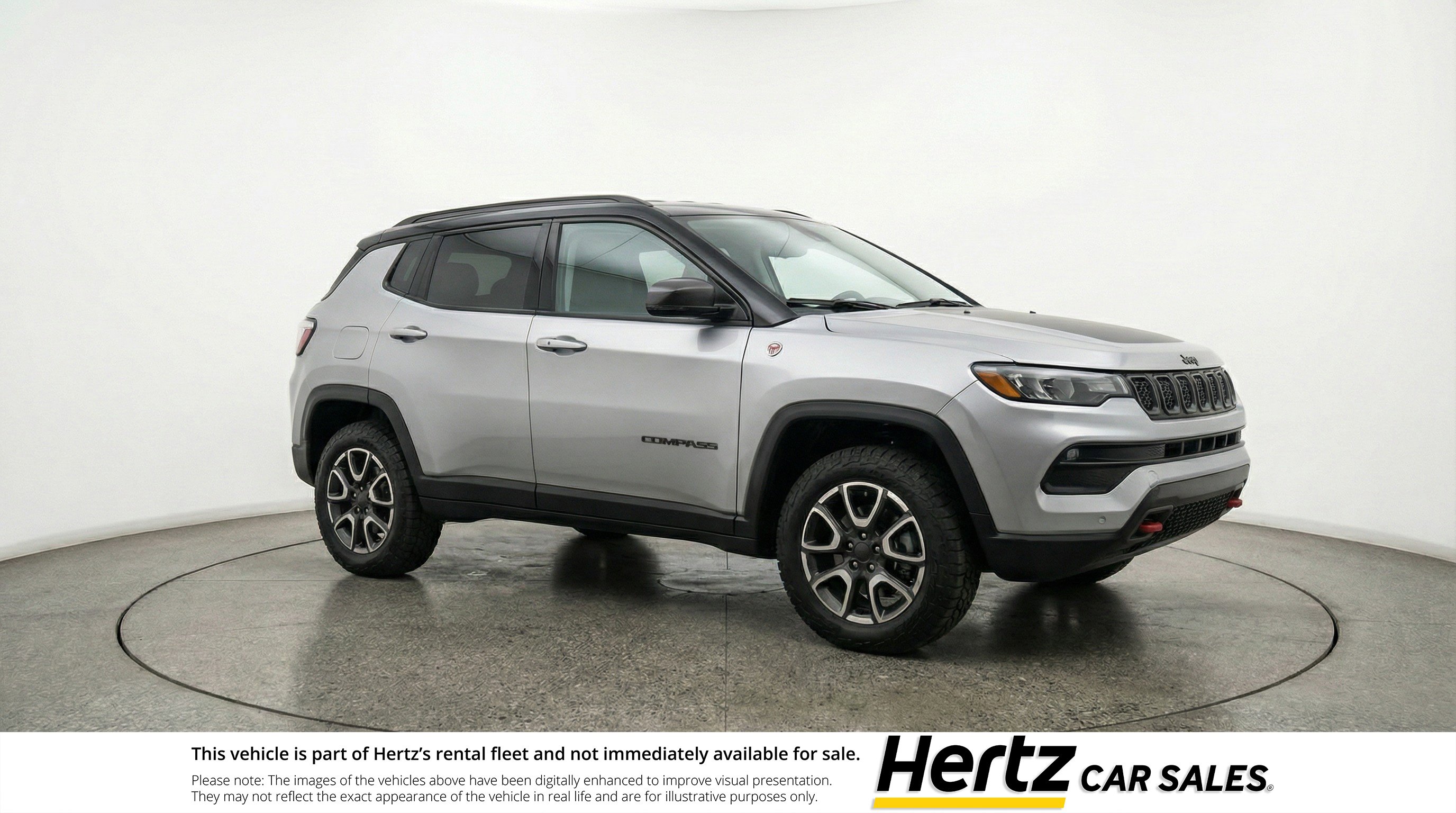 Used 2025 Jeep Compass Trailhawk video 1