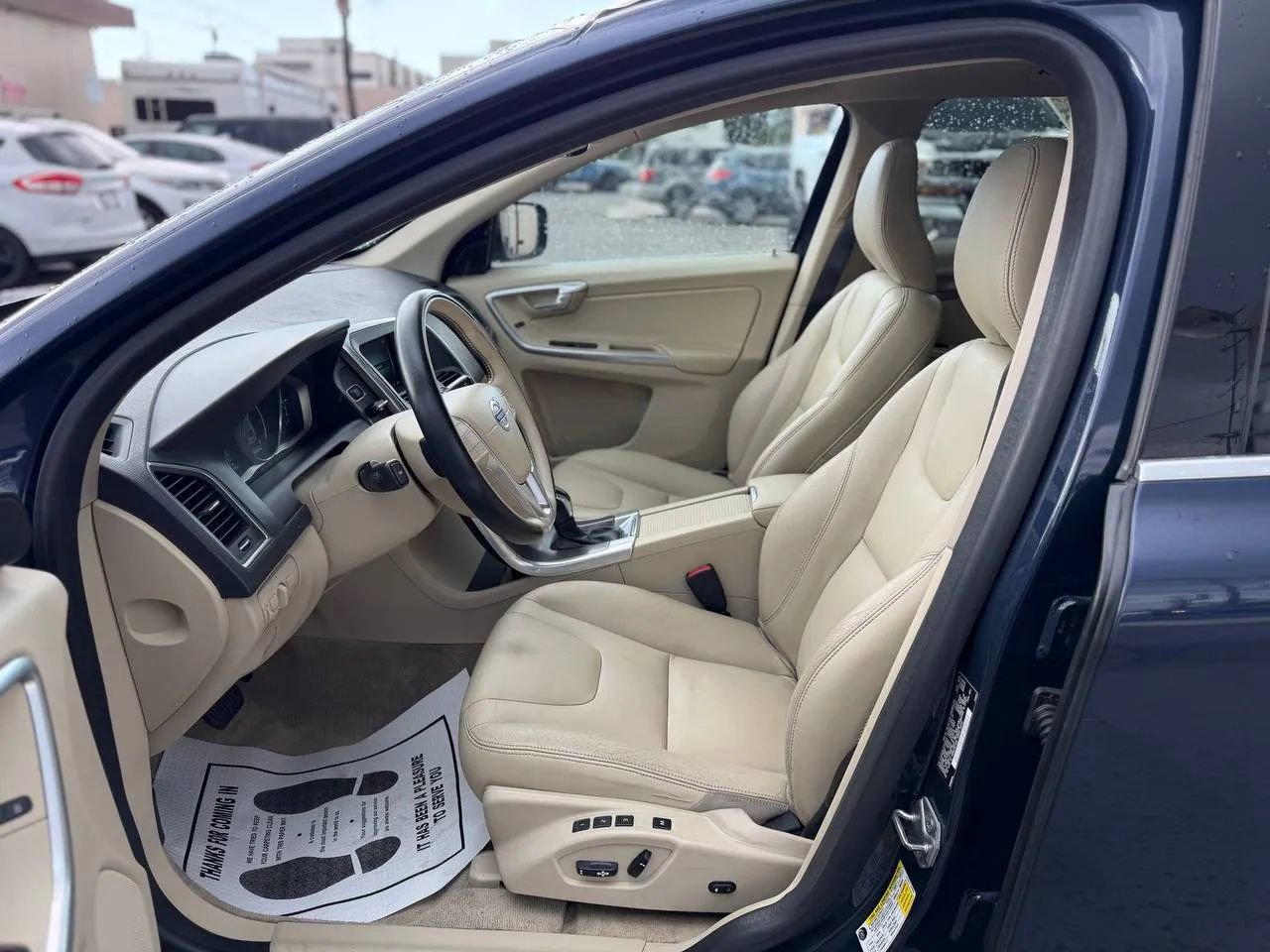 Used 2015 Volvo XC60 T5 AWD/4WD image 22