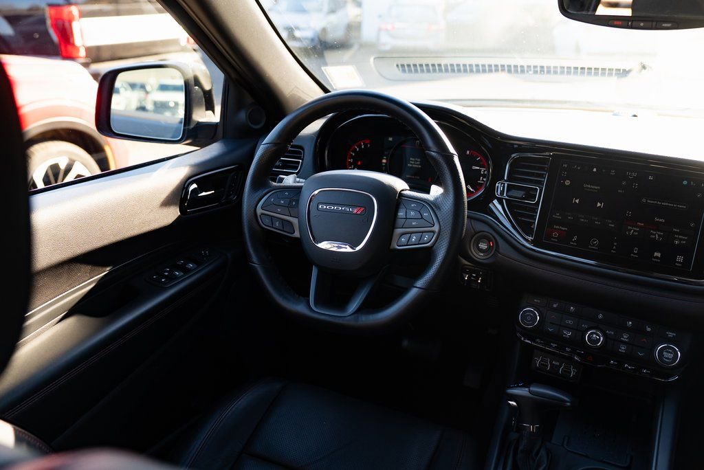 Used 2025 Dodge Durango GT AWD/4WD image 9