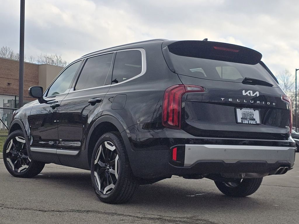 Used 2024 Kia Telluride S w/ S Sunroof Package image 16