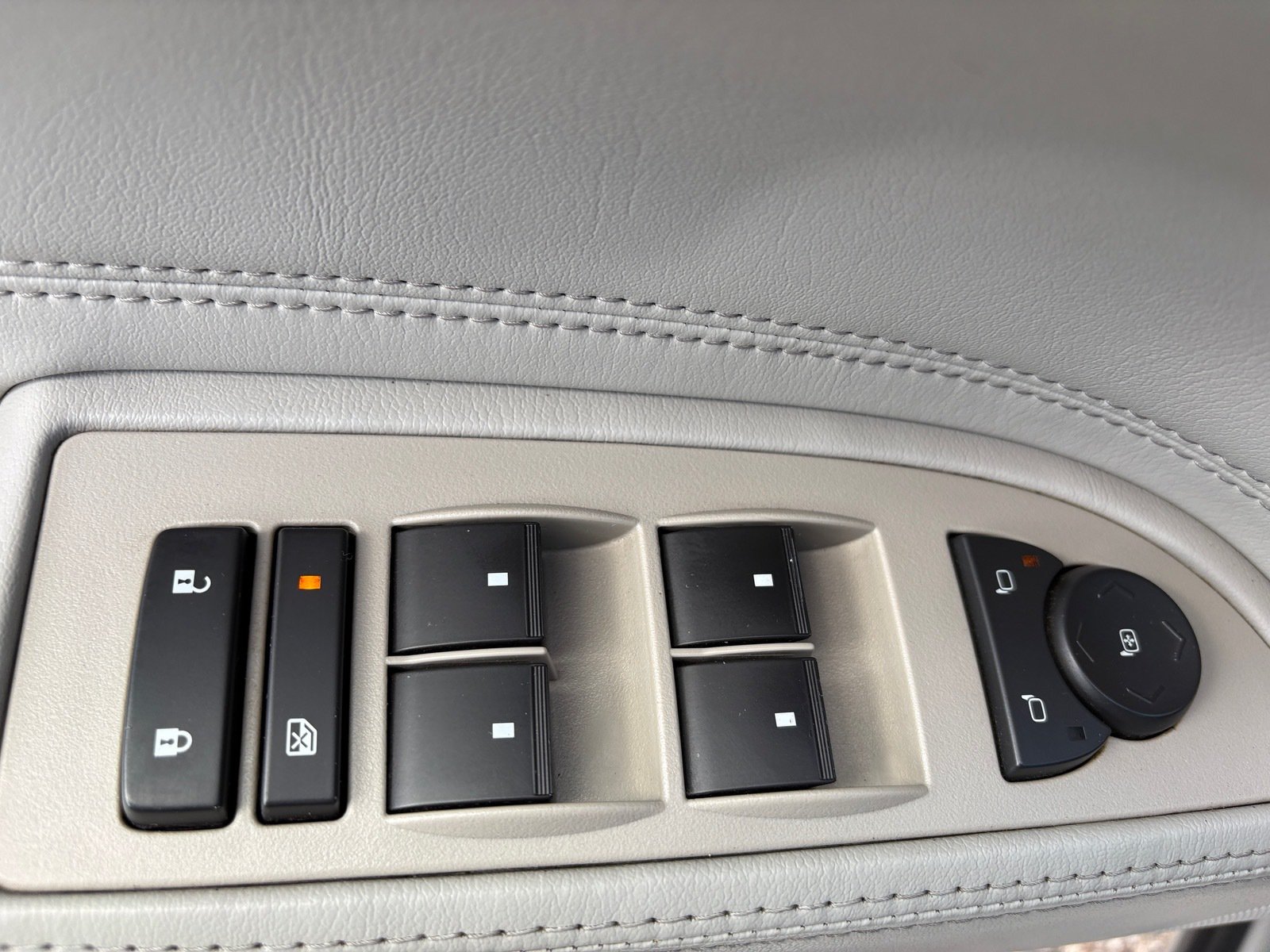Used 2007 Buick Lucerne CXL FWD image 16