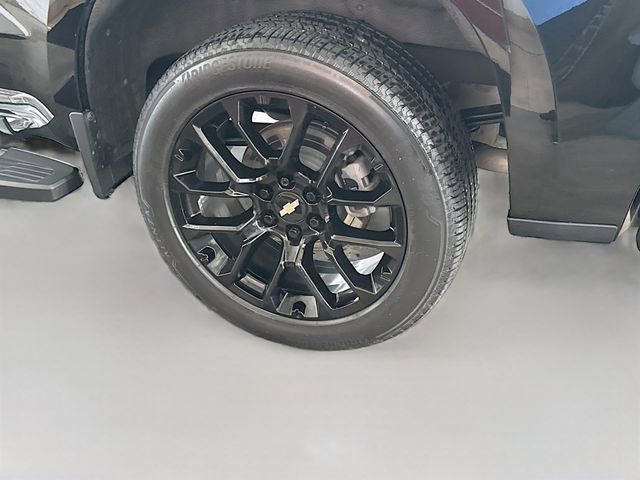 Used 2023 Chevrolet Silverado 1500 High Country w/ High Country Premium Package AWD/4WD image 33