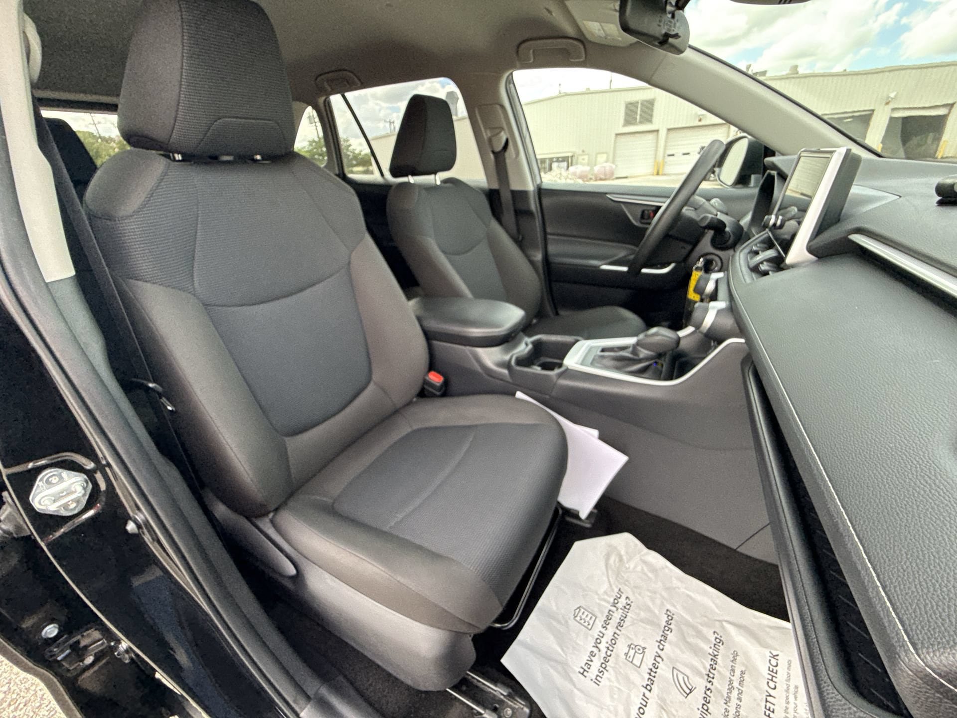 Certified 2025 Toyota RAV4 LE FWD image 25