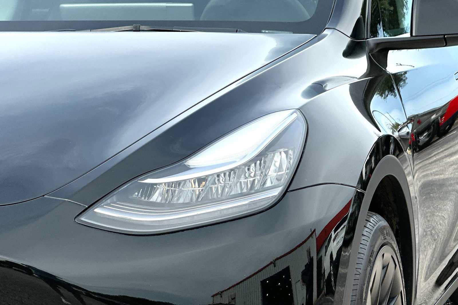 Used 2023 Tesla Model Y Long Range AWD/4WD image 16