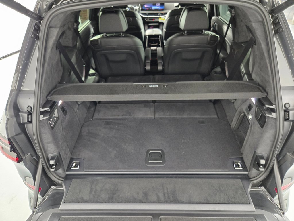 New 2026 BMW X7 xDrive40i w/ Executive Package image 24