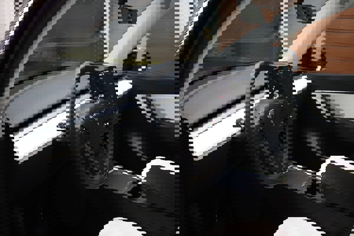 Used 2021 Tesla Model Y Long Range image 29