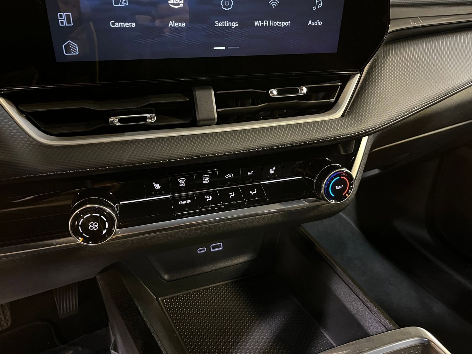 Used 2025 Chevrolet Equinox LT image 18