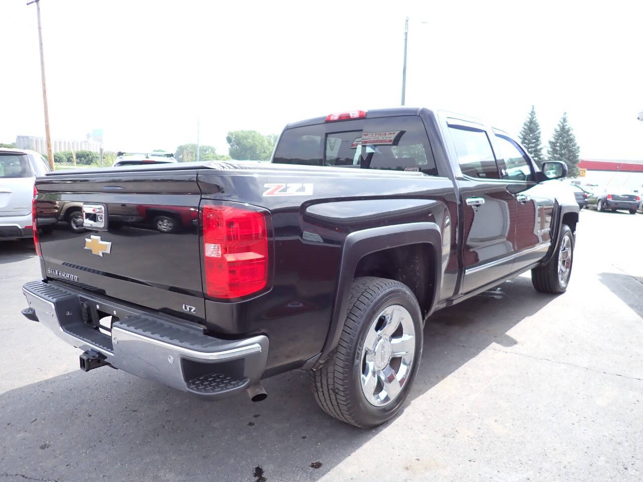 Used 2014 Chevrolet Silverado 1500 LTZ Z71 w/ LTZ Plus Package AWD/4WD image 6