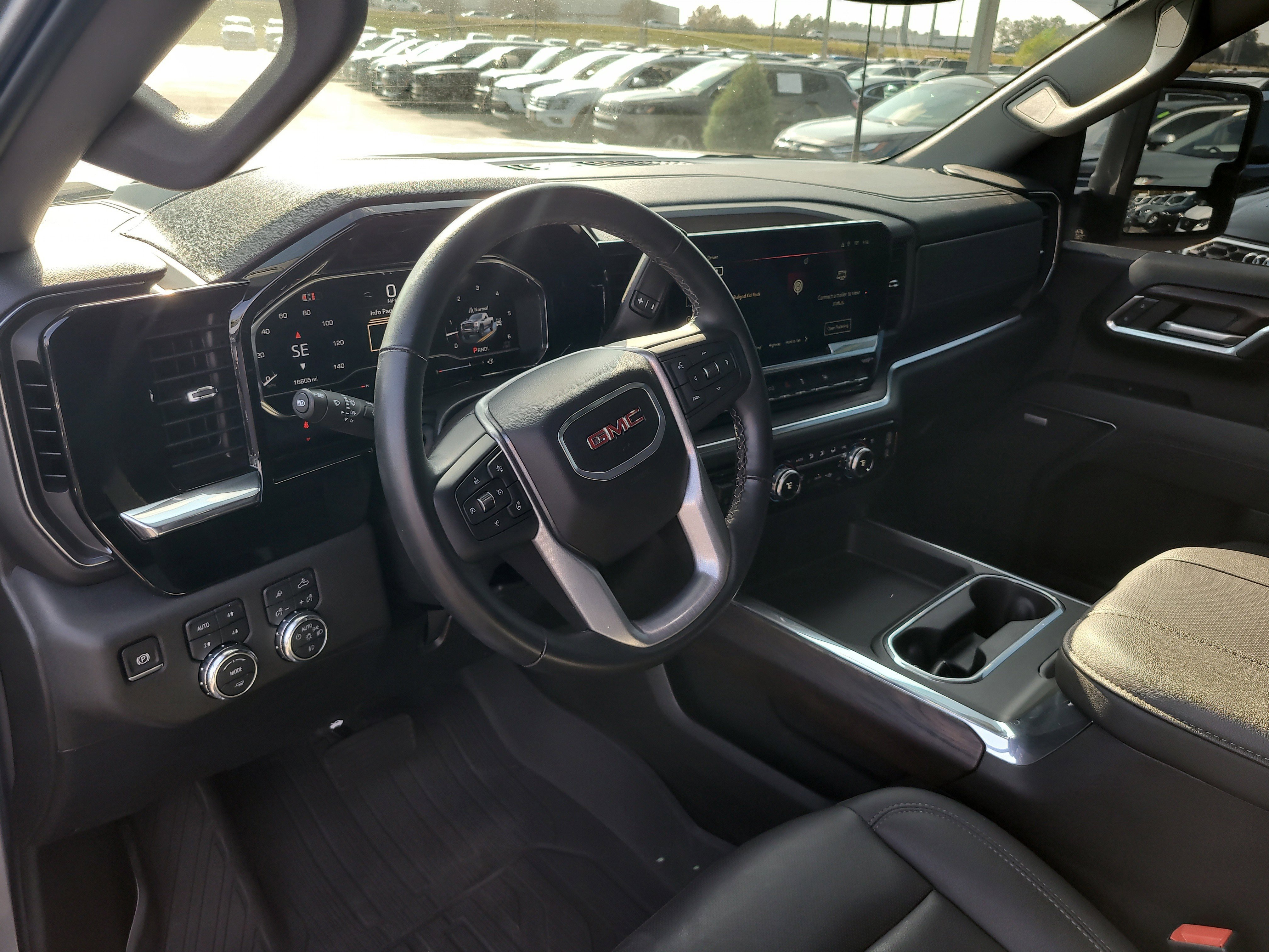 Used 2024 GMC Sierra 2500 SLT w/ SLT Premium Package image 19