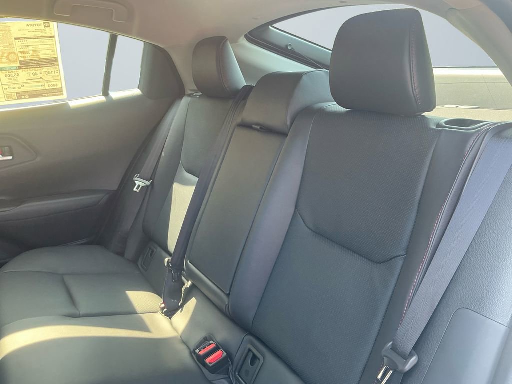 New 2025 Toyota Prius Plug-In Hybrid image 13