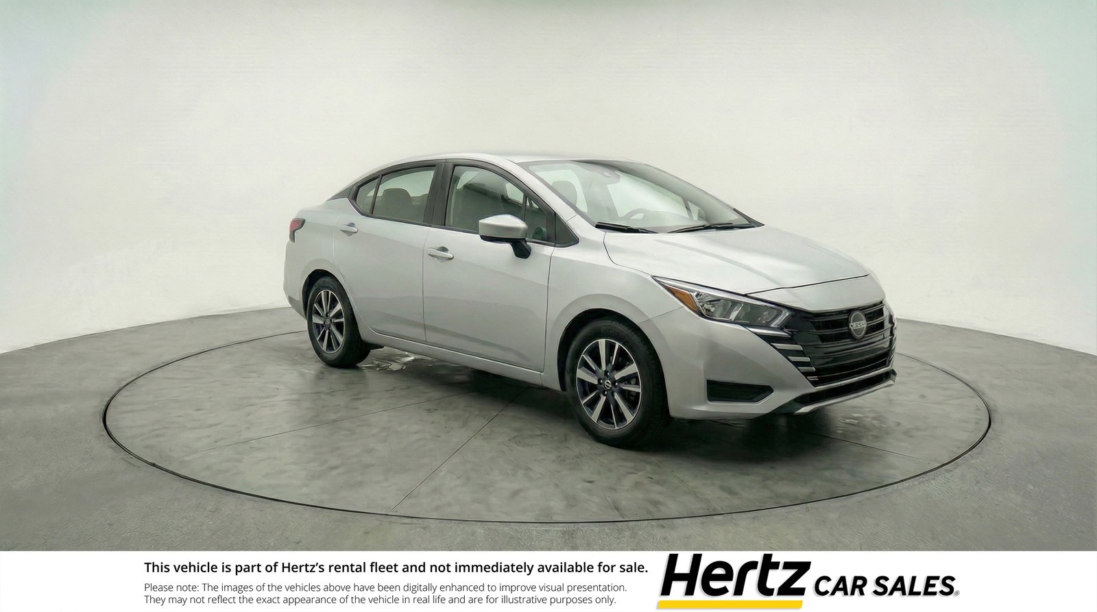 Used 2025 Nissan Versa SV image 1