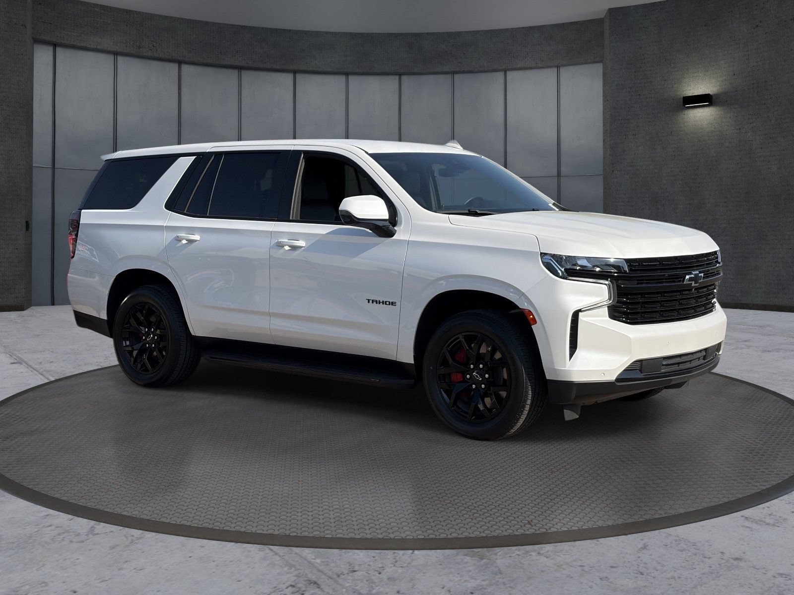 Used 2024 Chevrolet Tahoe RST w/ RST Performance Edition AWD/4WD image 8