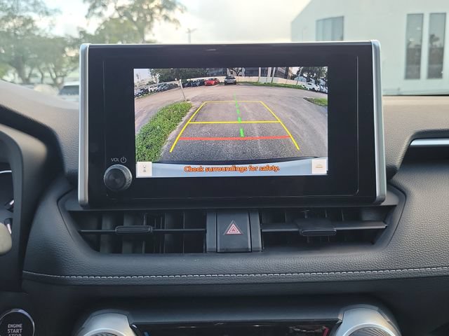 Used 2024 Toyota RAV4 XLE FWD image 20