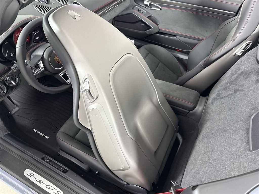 New 2025 Porsche 718 Boxster GTS image 25
