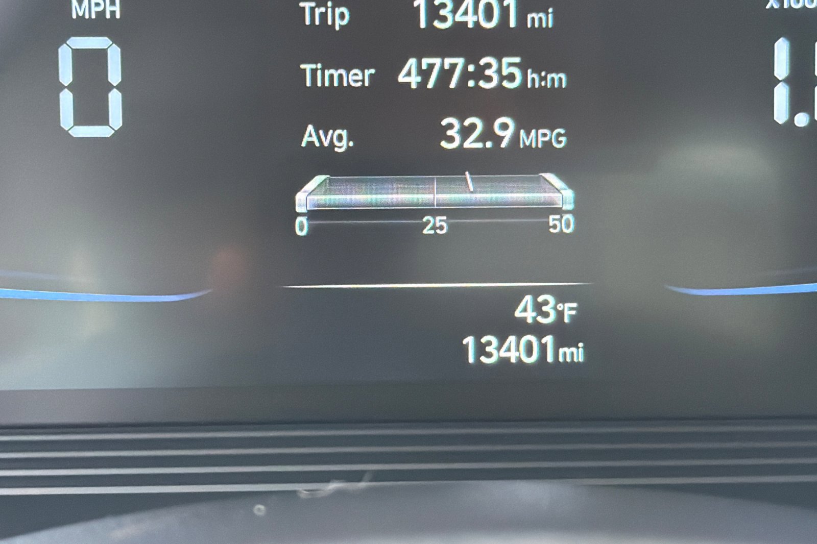 Used 2025 Hyundai Venue SEL image 24