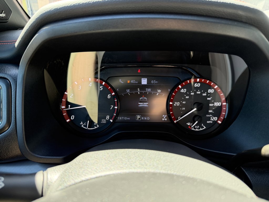 Used 2024 Nissan Titan PRO-4X w/ Pro-4x Convenience Package image 22